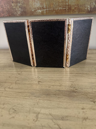 AJ - Vintage Gold Trifold Picture Frame MTS|127097