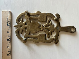 Vintage brass cast iron bird heart trivet RSV|100013