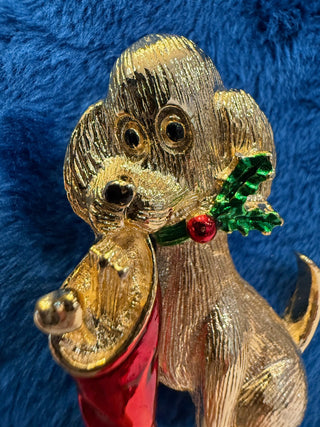 Gerry's Christmas Puppy Dog w Stocking + Holly Enamel PIN BROOCH Gold tone New|139021