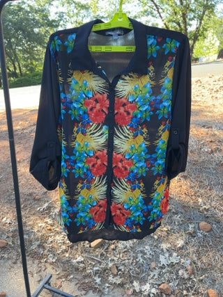 Roz & Ali tropical floral button-down blouse features semi-sheer fabric Size L