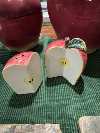 Ceramic Takahashi Red Sliced Apple S&P -KL RCD