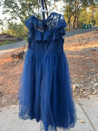 Trish Scully Child "Giovanna" gown size 6 in navy