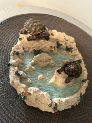 Turtles on pond 8" MTS|89849