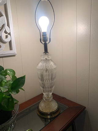 Vintage Glass cut  detailed  w/brass lamp MTS|133687