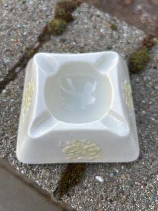 #91 Irish Belleek Ireland 3rd Green Mark (1965-1980) Small Yellow Lustre Ashtray