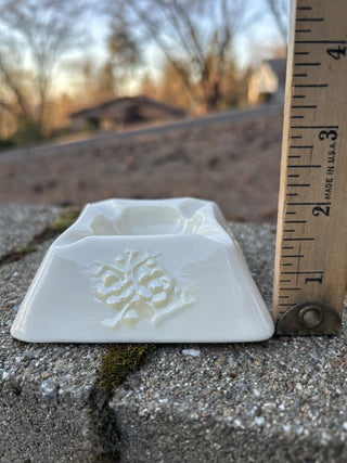 #91 Irish Belleek Ireland 3rd Green Mark (1965-1980) Small Yellow Lustre Ashtray