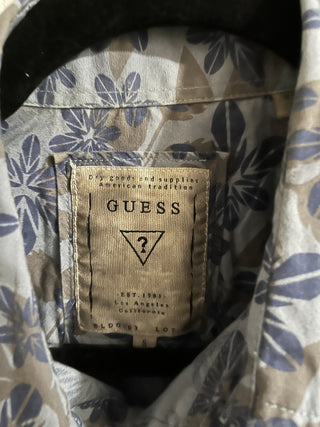 Men's Small Guess Brand Tropical Print Hawaiian Shirt RCD|158826