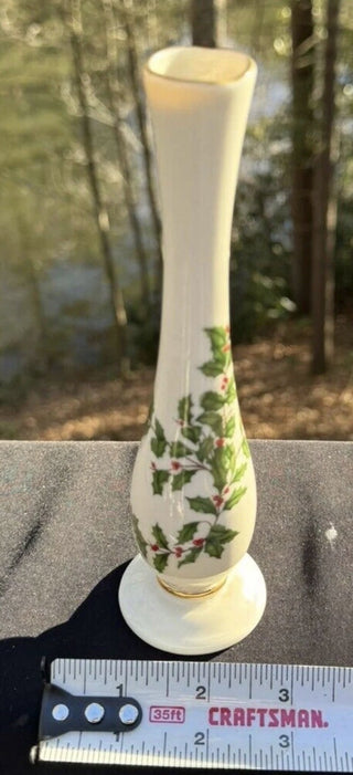 Leonox Holiday Bud Vase 7" Holly Berry Motif Christmas Gold Trim made in the USA #62 VV MTS|127816