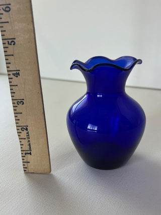 Vintage cobalt blue ruffle glass vase|71991