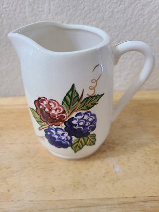 Vintage Knotts Berry Farm Creamer, 4-1/2", RCD|93411