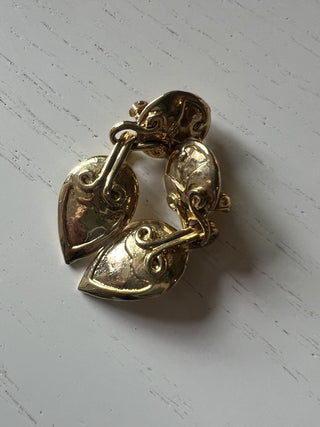 VTG gold tone clip on: Lisner leaf MTS