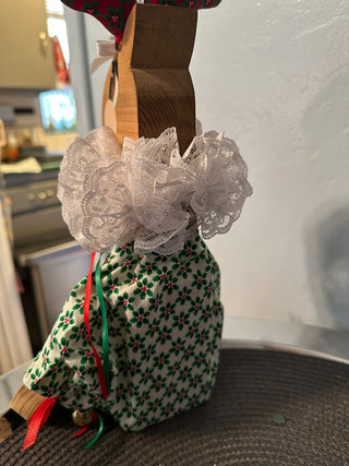 Reindeer Green Sitter Wood Handmade MTS|86640