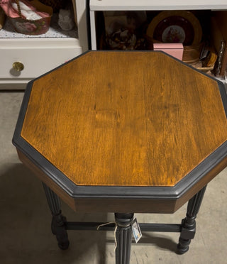 Vintage Octagon Wood Table NM MTS|105283