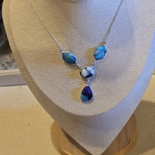 .925 ice blue dahlia lariat  18 in necklace|90138