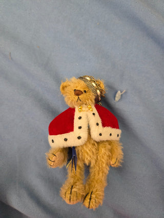 King Arthur Bear Deb Canham
