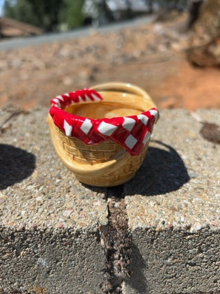 Set of 4 Dept 56 Wicker Picnic Basket Tea Cups Red Riding Hood