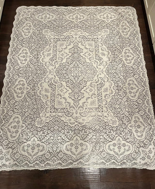 Quaker Lace Off-White Tablecloth, 88”x70”    MTS