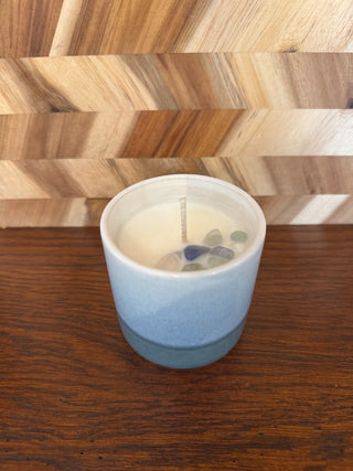 CANDLE VOTIVE BLUE OMBRE CEREMIC W/STONES SCENT WASSAIL|107358