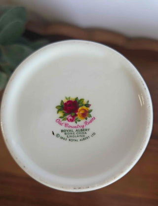 Vtg 1962 Royal Albert OCR 7" Montrose Vase- RSV