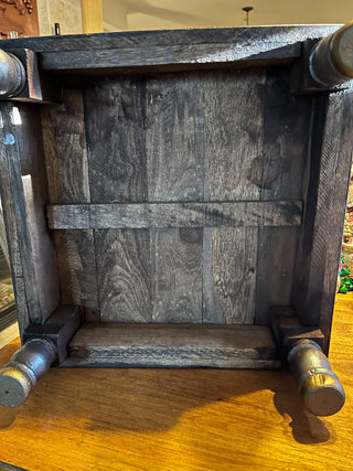 Skeleton Heavy Wood Riser/Bench RSV|116081