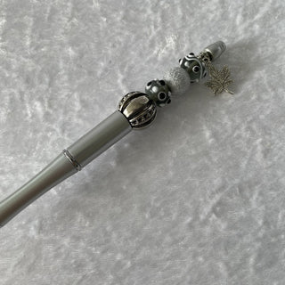 handmade beaded pen, gray w/ leaf charm RSV