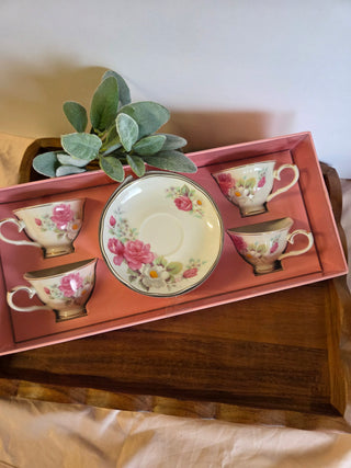 Vtg Floral Teacup/Saucer Set of 4 in Box