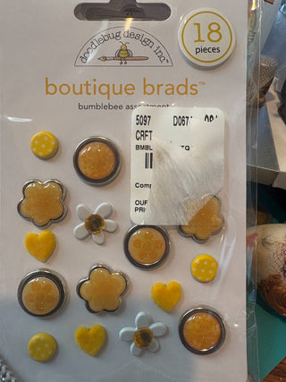Boutique Brads - bumblebee assortment 18 pieces