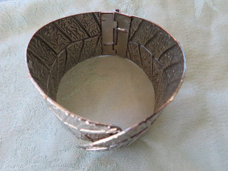 Large silver tone cuff bracelet RCD|122489