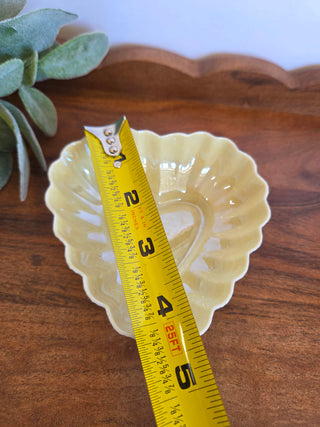 Vtg Belleek heart-shaped trinket/candy dish