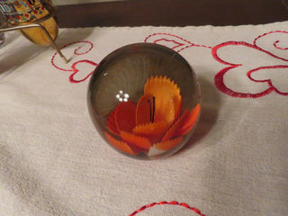 Orange flower Paper holder MTS