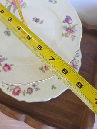 Vtg Ivory Floral 3Tier Plate Stand