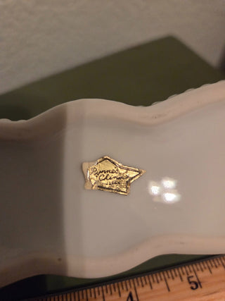 White Porcelain Maryland Utensil Caddy, Japan  RCD|109974