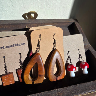 bri.craftique - Red Glass  Mushroom Drop Earrings
