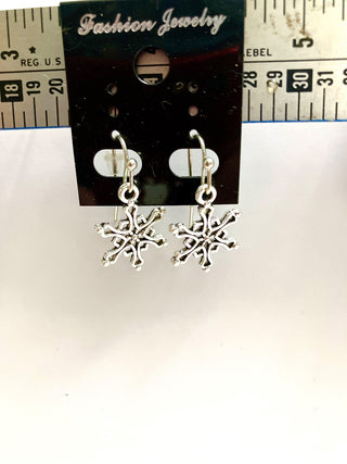 Silver drop dangle snowflake Christmas earrings|131169