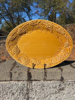 AS IS KW 15.25” Bordallo Pinheiro Oval Serving Platter Grape Amber (gold/yellow)