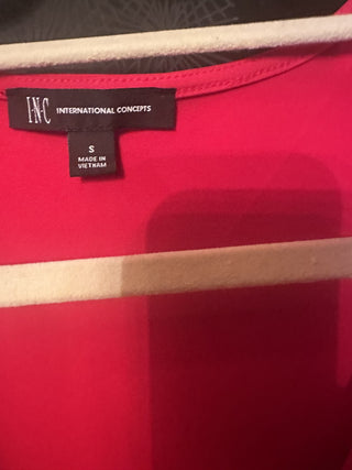 INC Red Size small Top #63 VV MTS|106403