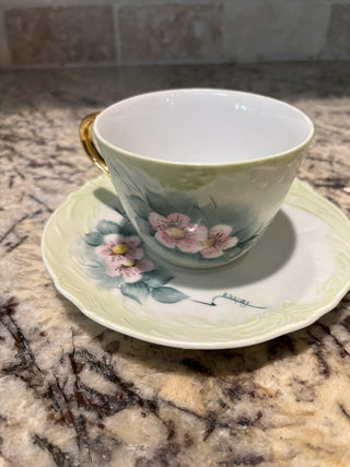 (30) Green with Pink Flowers Gold Trim Tea Cup & Saucer RCD|72087