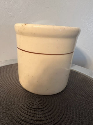 Vintage Crock 6.5" Stoneware MTS|102108