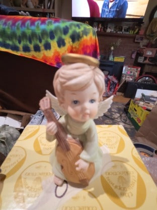1986 LEFTON Christopher Collection Angel Playing Cello Cherub 4”
