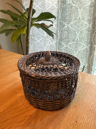 Wire Basket with Lid|54626