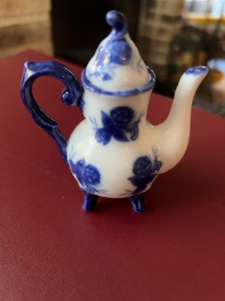 VTG miniature porcelain teapot