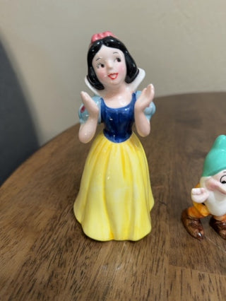 Porcelain Snow White + 7 Dwarves
