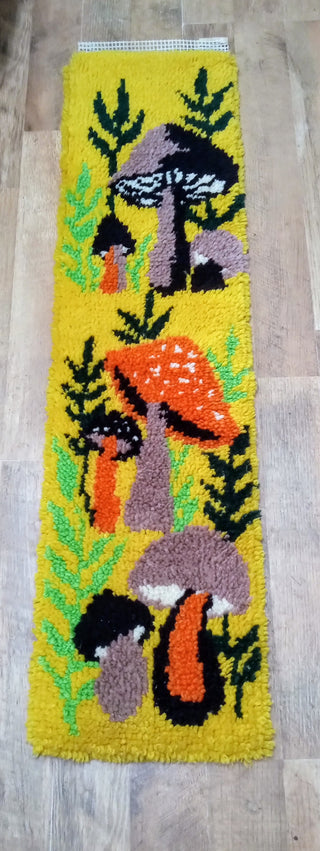 MW Vintage Mushroom Latch Hook Decor MTS|118852