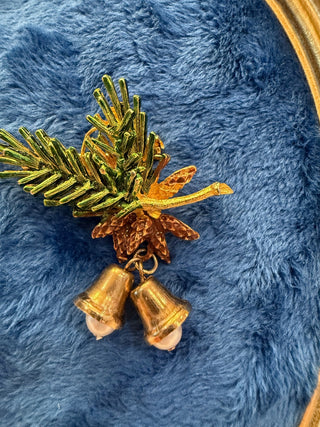 VTS pine branch and pearl bells gold tone holiday brooch|140255