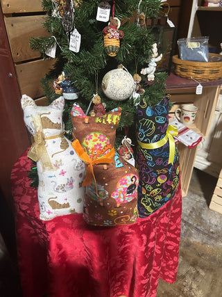 Black cat-shaped pillow|140072