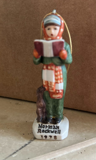 Vtg. Norman Rockwell "Caroller" figurine (1978) 3.5" RCD|95919