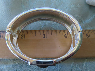 Silver tone hinged texture bracelet RCD|122493