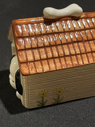 4"x3.5" Vtg Takahashi Dog House Trinket Box--SP RCD