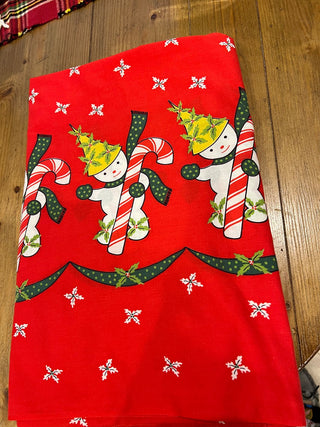 Vtg. Snowman Red Tablecloth Handsewn MTS|140008