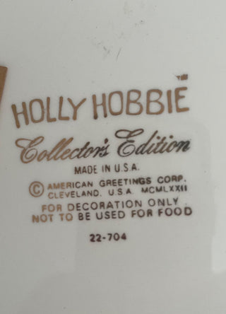 SWEET VINTAGE HOLLY HOBBIE SEASHORE PLATE 1972